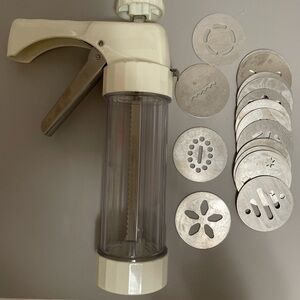 Pampered Chef cookie press